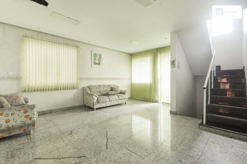 Imagem 1 de 15 de Aluguel De Casa Com 240m² E 6 Quartos - 10671
