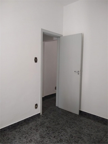 Imagem 12 de 30 de Casa Terrea A Venda Na Região De Campo Grande Com 2 Dorm, 2 Vagas E Edicula. Venha Visitar! - Reo541503