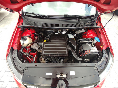 Imagem 9 de 10 de Volkswagen Crossfox Novo