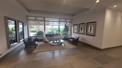 Departamento En Venta De 3 Dorm. En Vitacura