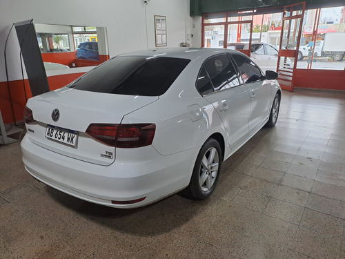 Volkswagen Vento 1.4 Highline 150cv At