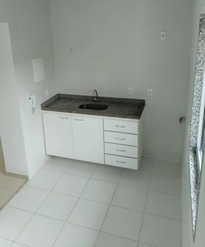 Alugo Ótima Casa Duplex Em Condominio Fechado, Local Seguro, Ar Puro E Clima Agradavel, 2 Qtos, 2 Banheiros