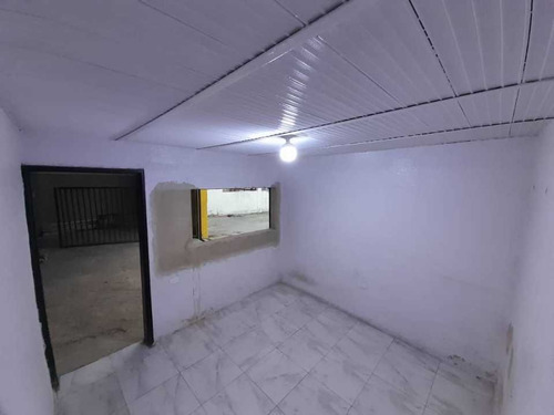 Imagen 5 de 9 de Galpon En Alquiler. El Piñonal. Maracay