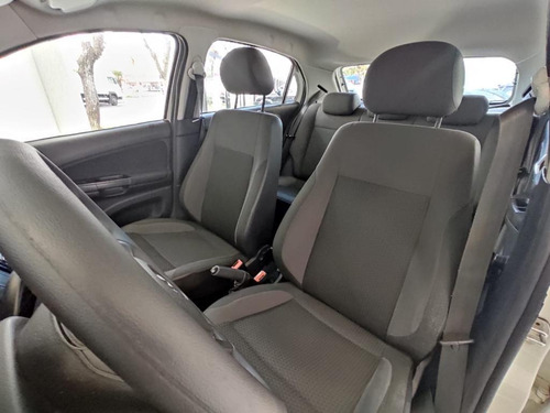 Imagem 5 de 6 de Volkswagen Gol (novo) 1.0 Mi Total Flex 8v 4p