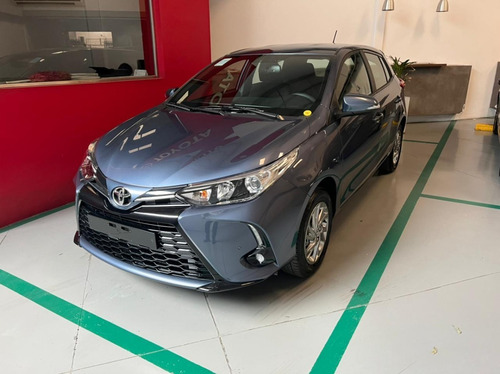 Imagen 3 de 17 de Toyota Yaris Xls 6m/t 5p $ 8.760.000 L2