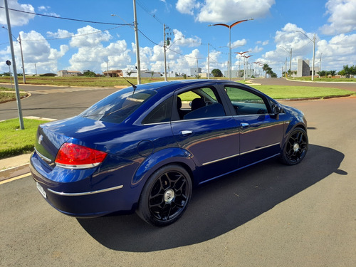 Fiat Linea 1.9 16v Lx Flex Dualogic 4p