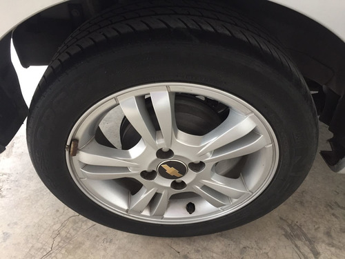 Imagen 14 de 15 de Chevrolet Aveo 2017 1.6 Ltz At