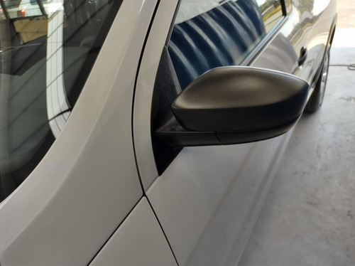 Imagen 5 de 13 de Volkswagen Saveiro 2018 1.6 Starline Ac Mt