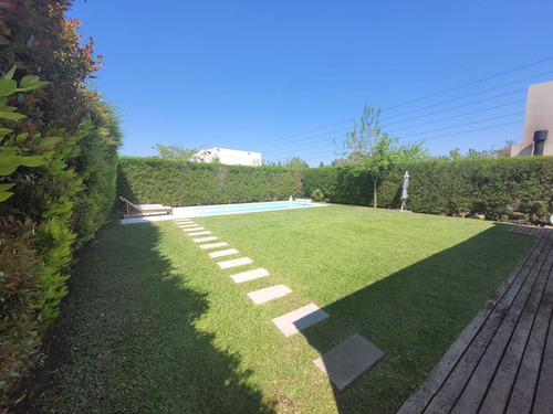 Casa En Venta - Barrio Tipas - Nordelta - 4 Amb