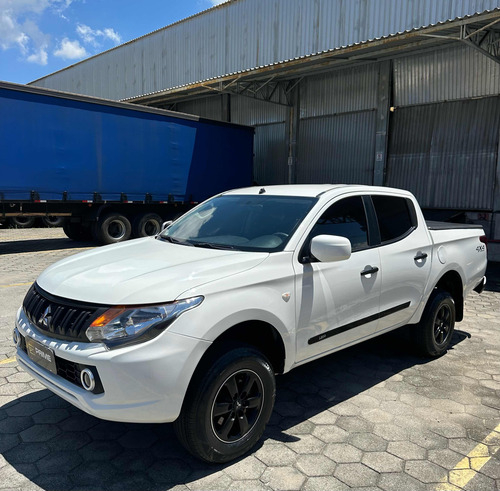 Mitsubishi L200 2.4 Triton Sport Gl Cab. Dupla 4x4 4p
