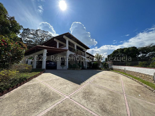 Casa En Venta En Prados Del Este Seis Dormitorios Tres Baños Nueve Puestos De Estacionamiento 