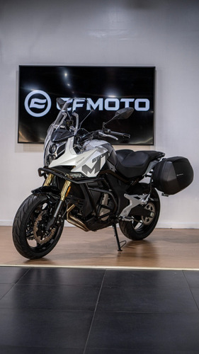Cfmoto 650 Mt Lidermoto Cfmoto Centro