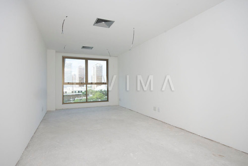 Imagem 3 de 9 de Sala Comercial Para Alugar Na Avenida Das Américas, Barra Da Tijuca, Rio De Janeiro - Rj - Liv-2057