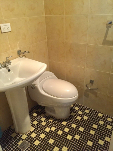 Imagen 8 de 17 de Se Alquila Hermoso Town House En Urb. Villa Antillana