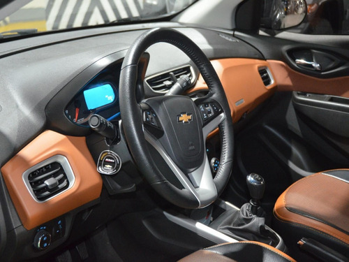 Chevrolet Onix Hb