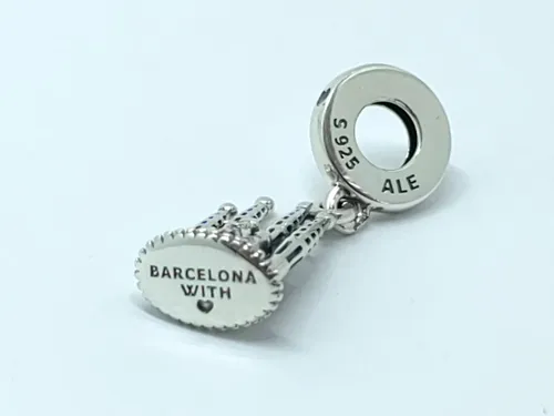 Charm sagrada familia pandora deals