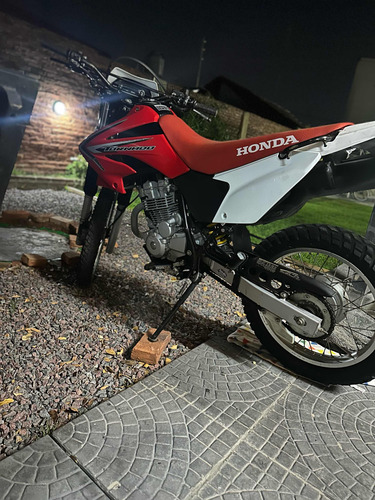 Honda Tornado 250 Año 2017