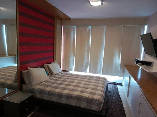 Town House En Venta Urb. El Peñón Baruta