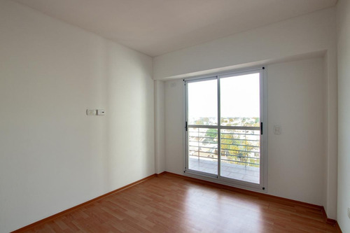 Imagen 22 de 30 de Hermoso Departamento 3 Ambientes Con Balcón - Parque Avellaneda
