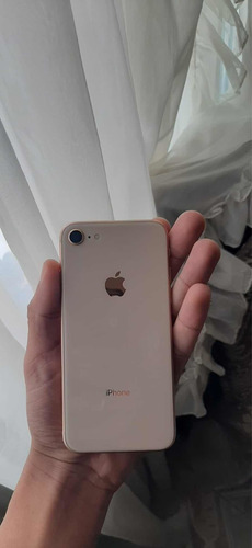 Imagem 2 de 5 de iPhone 8 Rose De Vitrine
