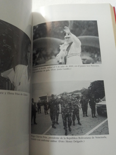 Hugo Chávez Sin Uniforme (Usado)
