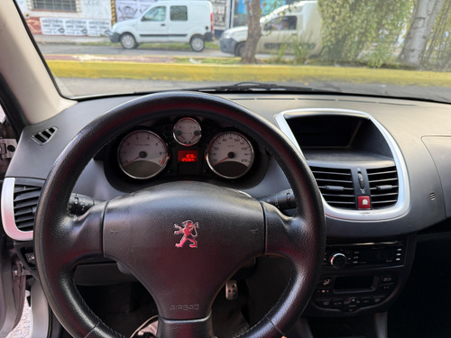Peugeot 207 1.6 Sedan Feline 106cv