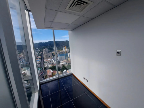 Arriendo Oficinas Premium, Diferentes Tamaños, En Torre Del
