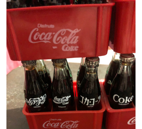 Coca Cola De Varios Países Botella De Vidrio Mini 8 Cm (Usado)