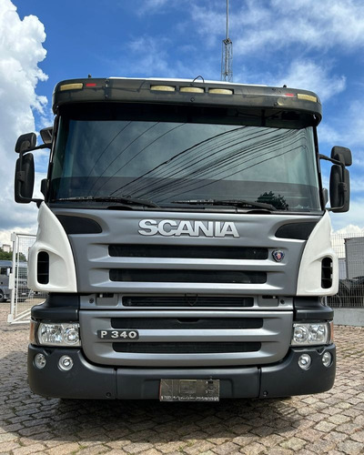 Caminhão Scania P340 4x2 2010