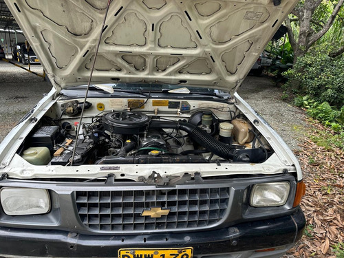 Chevrolet LUV 2.3 Dlx Tfr