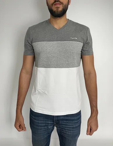 Camiseta Cuello V Hombre Calvin Klein