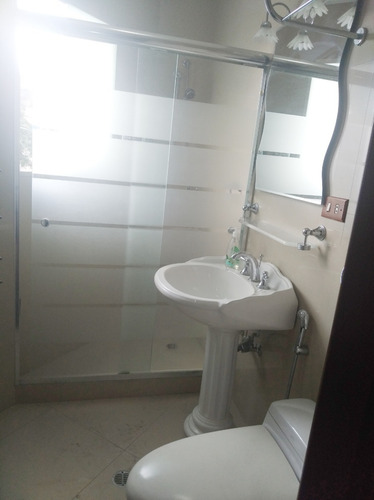 Imagen 11 de 12 de Apartamento Remodelado En La Av Victoria Csaugusto 04263040334