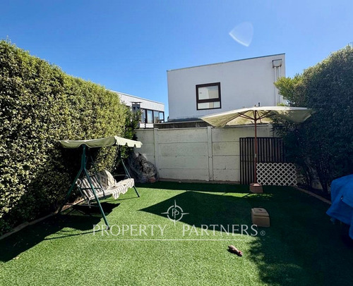 Se Arrienda Bellísima Casa En Exclusivo Sector De ...