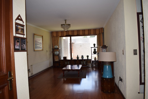 Hermosa Casa En Condominio 6 Dormitorios + 5 Baños