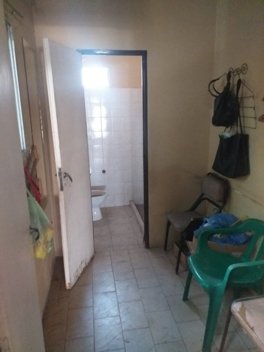 Imagen 11 de 27 de Venta En Castelar De Importante Edificacion.
