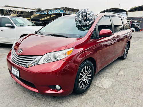 Toyota Sienna Xle At