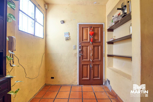 Florida Casa Ph 4 Ambientes, 2 Dormitorios Y Escritorio Con Patio Y Terraza. 2 Cuadras De Avenida.