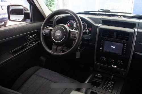 Imagen 5 de 8 de Jeep Cherokee 2013 4x4