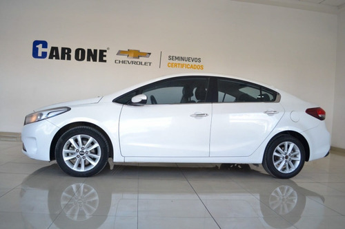 Imagen 4 de 10 de Kia Forte Lx 2018