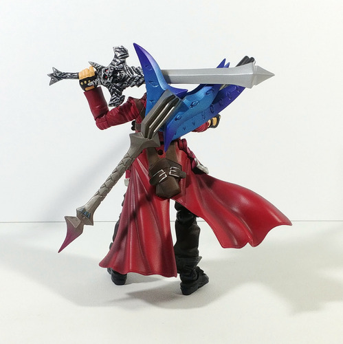 Devil May Cry (revoltech) - Dante - Kaiyodo - Completo (leer