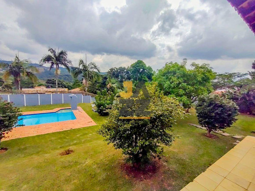 Imagem 8 de 24 de Linda Chácara Com 2.034 M2 De Terrenos Com Piscina E Sobrado E Churrasqueira - Oportunidade Recanto Dos Pássaros Em Itatiba - Ch0778
