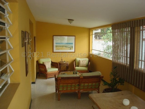 Imagen 3 de 18 de Hermosa Casa Actualizada En Terrazas Del Club Hípico Caracas 22-25138