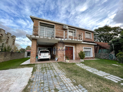 Venta: Casa 4 Dormitorios Y 4 Baños En Pinar Sur + Barbacoa 