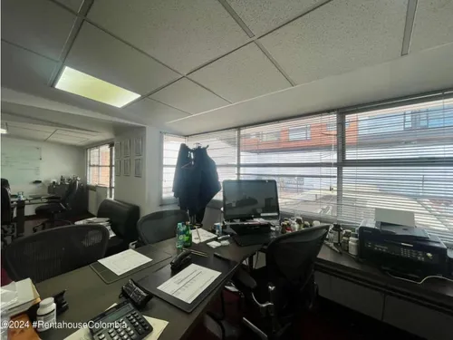 Comercial En Nicolas De Federman Rah Co: 25-834