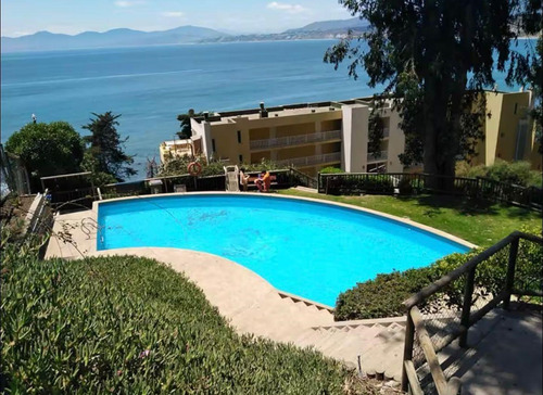 Departamento En Venta De 2 Dorm, 1 Baño En Horcón, Est. Bod.