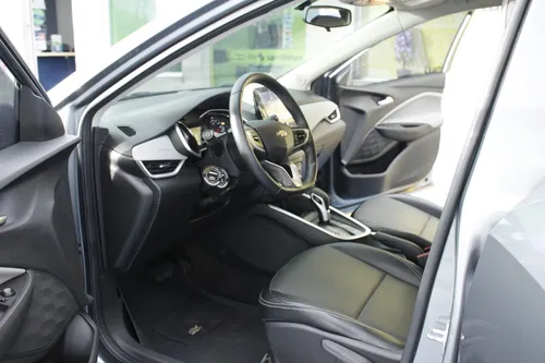 Chevrolet Onix 1.0T Premier Sedan At