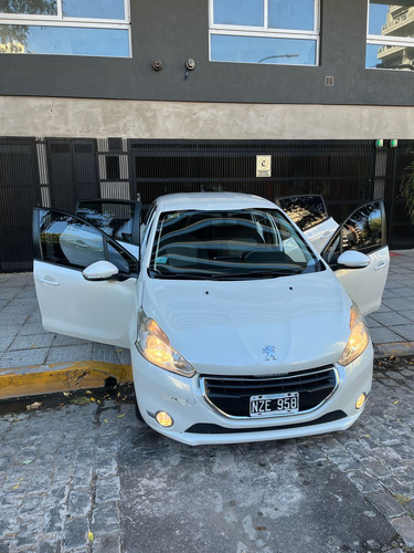 Peugeot 208 1.5 Allure