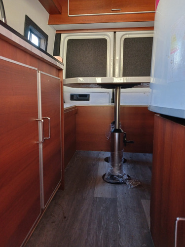 Mercedes Benz Sprinter