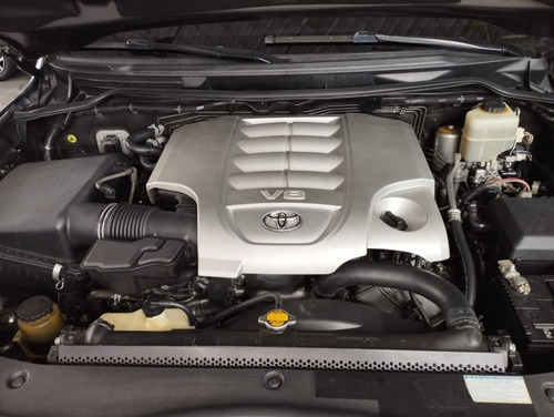 Imagen 9 de 10 de Toyota Land Cruiser