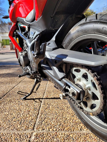 Imagen 5 de 15 de Benelli Tnt300